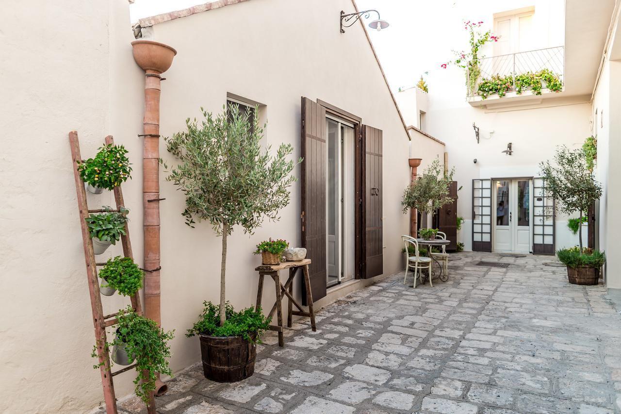 לינה וארוחת בוקר ברנאלדה Borgo San Gaetano מראה חיצוני תמונה